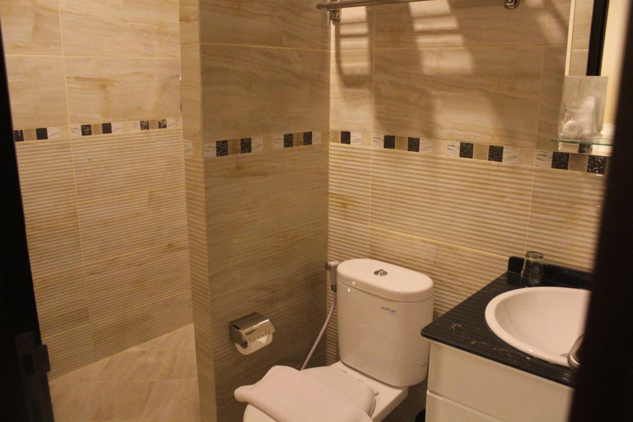 Fontana Hotel Джакарта Екстериор снимка